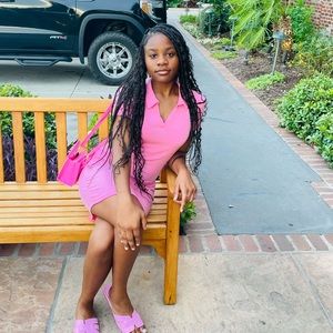 Meet your Posher, Olivia